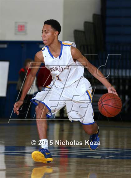 Thumbnail 3 in La Mirada vs. Orange Lutheran (Orange Holiday Classic) photogallery.
