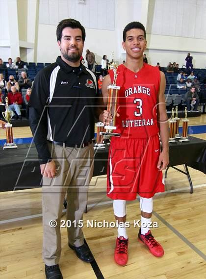 Thumbnail 3 in La Mirada vs. Orange Lutheran (Orange Holiday Classic) photogallery.