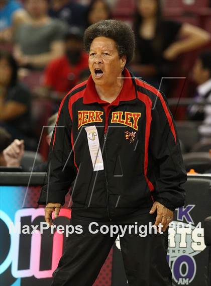 Thumbnail 3 in Berkeley vs. Pleasant Grove (CIF NorCal Regional D1 Final) photogallery.