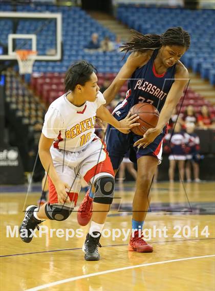 Thumbnail 2 in Berkeley vs. Pleasant Grove (CIF NorCal Regional D1 Final) photogallery.