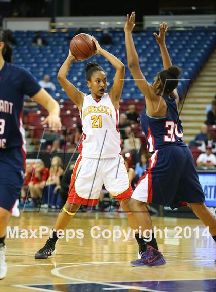 Thumbnail 2 in Berkeley vs. Pleasant Grove (CIF NorCal Regional D1 Final) photogallery.