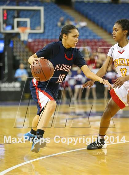 Thumbnail 3 in Berkeley vs. Pleasant Grove (CIF NorCal Regional D1 Final) photogallery.
