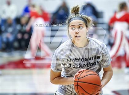 Thumbnail 1 in Noblesville vs Crown Point (IHSAA 4A Semifinal Playoff) photogallery.