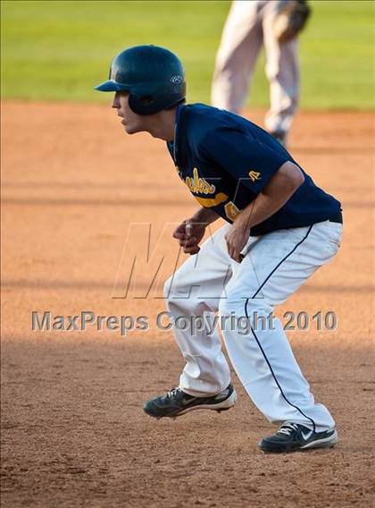 Thumbnail 1 in Xaverian vs. Amherst-Pelham (MIAA Division 1 Final) photogallery.