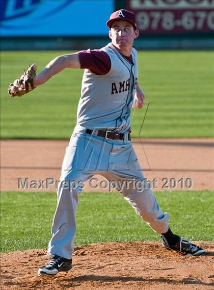 Thumbnail 2 in Xaverian vs. Amherst-Pelham (MIAA Division 1 Final) photogallery.