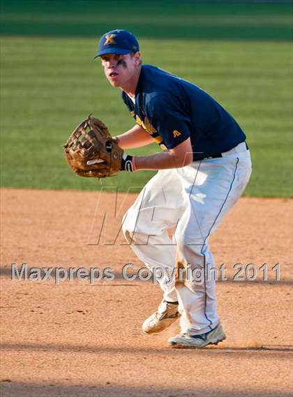 Thumbnail 3 in Xaverian vs. Amherst-Pelham (MIAA Division 1 Final) photogallery.