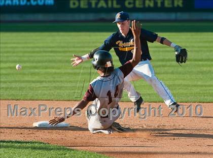 Thumbnail 1 in Xaverian vs. Amherst-Pelham (MIAA Division 1 Final) photogallery.