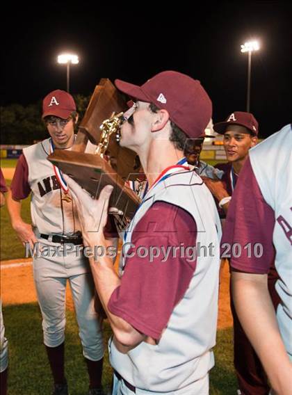 Thumbnail 2 in Xaverian vs. Amherst-Pelham (MIAA Division 1 Final) photogallery.