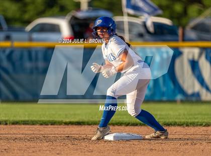 Thumbnail 2 in Logansport vs. Hamilton Southeastern (IHSAA 4A Regional 4 playoff) photogallery.
