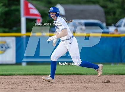 Thumbnail 1 in Logansport vs. Hamilton Southeastern (IHSAA 4A Regional 4 playoff) photogallery.