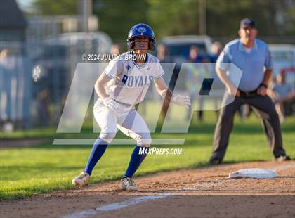 Thumbnail 3 in Logansport vs. Hamilton Southeastern (IHSAA 4A Regional 4 playoff) photogallery.