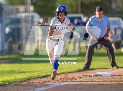 Thumbnail 1 in Logansport vs. Hamilton Southeastern (IHSAA 4A Regional 4 playoff) photogallery.