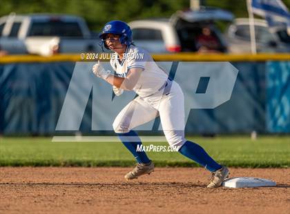 Thumbnail 3 in Logansport vs. Hamilton Southeastern (IHSAA 4A Regional 4 playoff) photogallery.