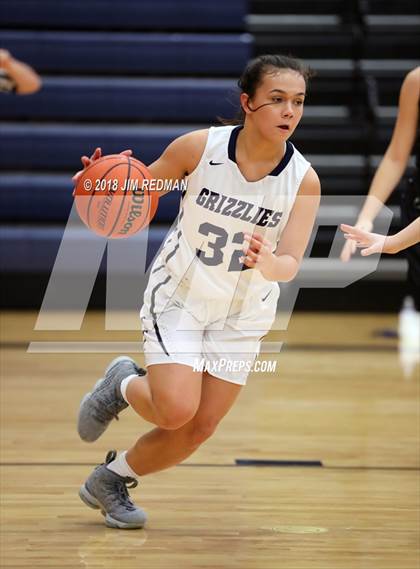 Thumbnail 2 in JV: Glenn vs. Cedar Park photogallery.