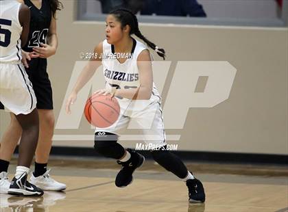 Thumbnail 1 in JV: Glenn vs. Cedar Park photogallery.