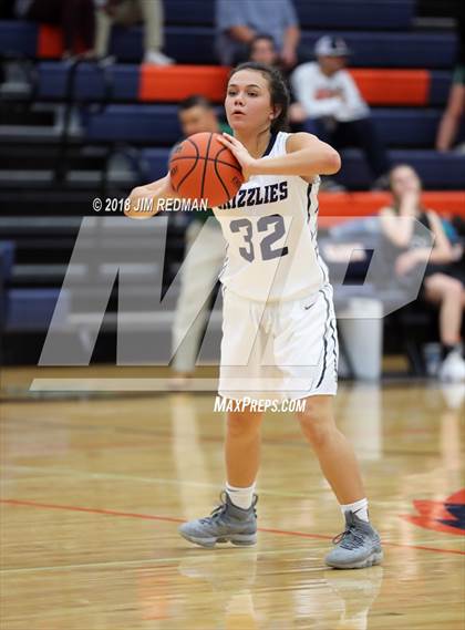 Thumbnail 2 in JV: Glenn vs. Cedar Park photogallery.