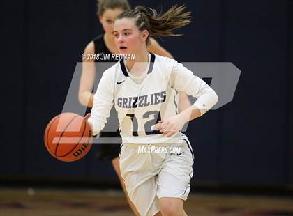 Thumbnail 1 in JV: Glenn vs. Cedar Park photogallery.