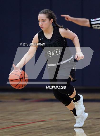 Thumbnail 2 in JV: Glenn vs. Cedar Park photogallery.