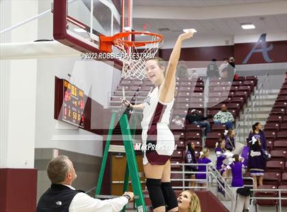 Thumbnail 3 in Martins Mill vs. Douglass (UIL 2A Region III Girls BB Regional Final Playoff) photogallery.