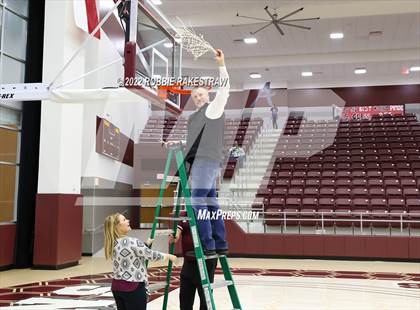 Thumbnail 2 in Martins Mill vs. Douglass (UIL 2A Region III Girls BB Regional Final Playoff) photogallery.