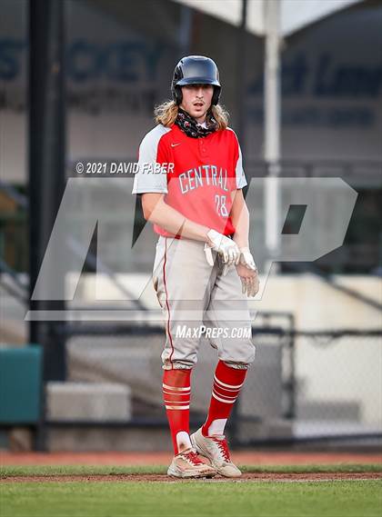 Thumbnail 2 in Central vs. Tyrone (PIAA 3A Semifinal Playoff) photogallery.