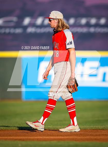 Thumbnail 3 in Central vs. Tyrone (PIAA 3A Semifinal Playoff) photogallery.