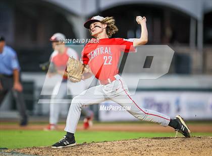 Thumbnail 3 in Central vs. Tyrone (PIAA 3A Semifinal Playoff) photogallery.
