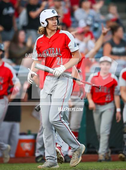 Thumbnail 2 in Central vs. Tyrone (PIAA 3A Semifinal Playoff) photogallery.