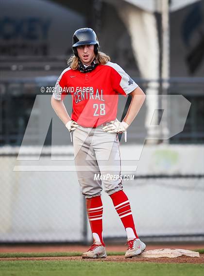 Thumbnail 3 in Central vs. Tyrone (PIAA 3A Semifinal Playoff) photogallery.