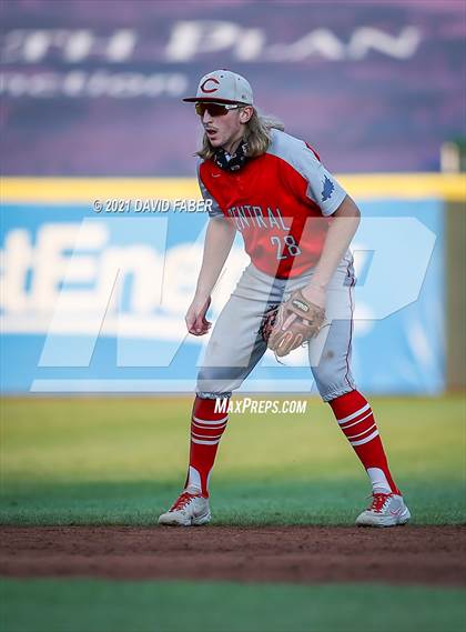 Thumbnail 2 in Central vs. Tyrone (PIAA 3A Semifinal Playoff) photogallery.
