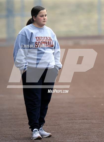 Thumbnail 3 in Grand Saline vs Van photogallery.