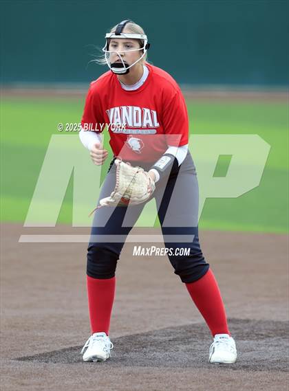 Thumbnail 2 in Grand Saline vs Van photogallery.