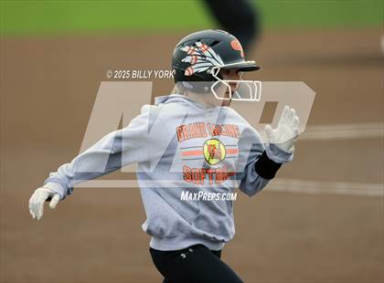 Thumbnail 3 in Grand Saline vs Van photogallery.