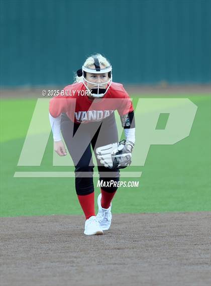 Thumbnail 1 in Grand Saline vs Van photogallery.