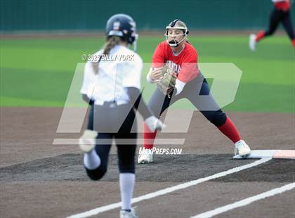 Thumbnail 1 in Grand Saline vs Van photogallery.