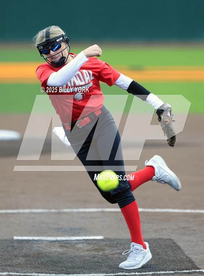 Thumbnail 1 in Grand Saline vs Van photogallery.