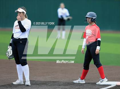 Thumbnail 2 in Grand Saline vs Van photogallery.
