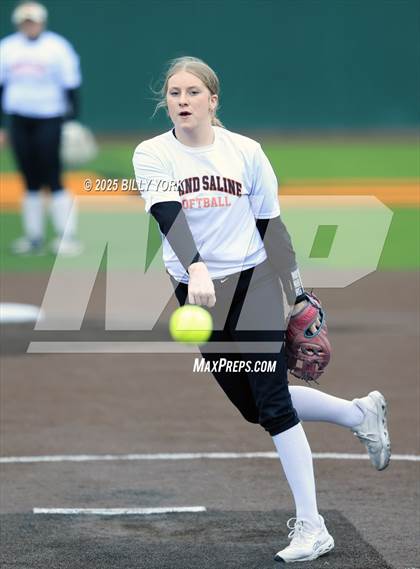 Thumbnail 1 in Grand Saline vs Van photogallery.