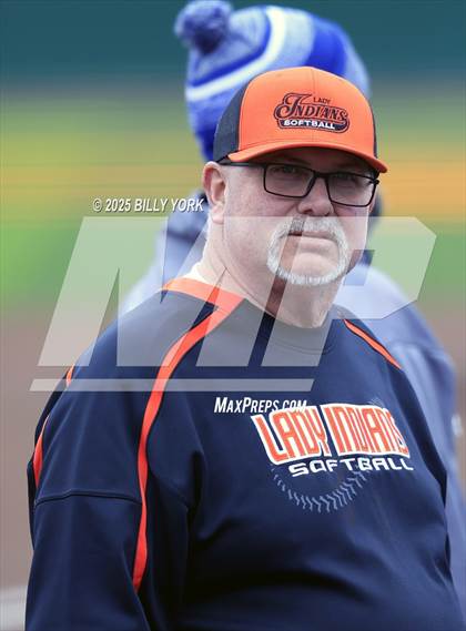Thumbnail 2 in Grand Saline vs Van photogallery.