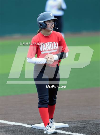 Thumbnail 3 in Grand Saline vs Van photogallery.