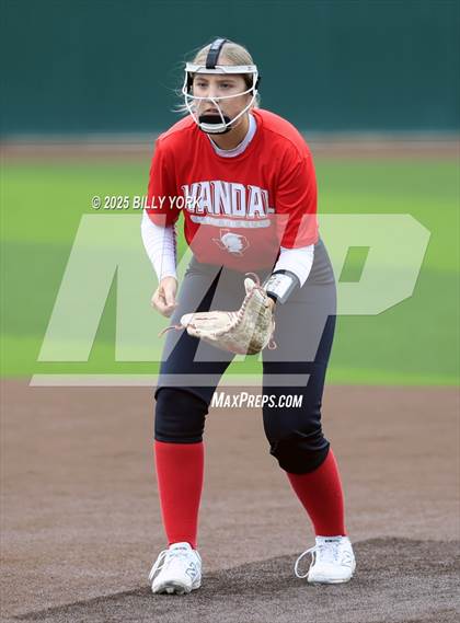 Thumbnail 2 in Grand Saline vs Van photogallery.