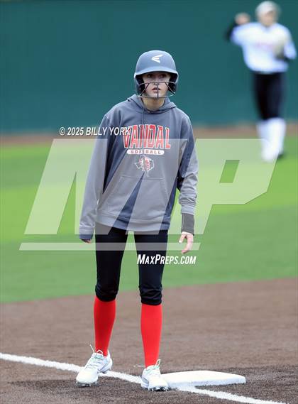 Thumbnail 2 in Grand Saline vs Van photogallery.