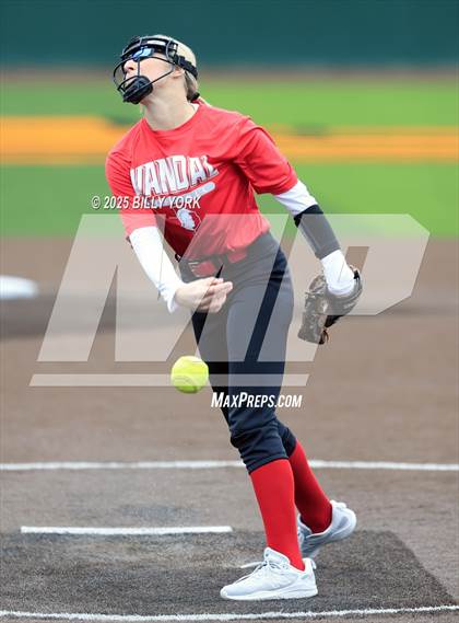 Thumbnail 1 in Grand Saline vs Van photogallery.