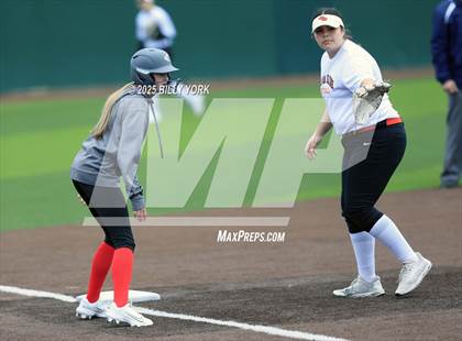 Thumbnail 3 in Grand Saline vs Van photogallery.