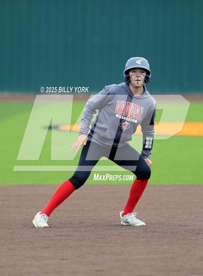 Thumbnail 2 in Grand Saline vs Van photogallery.