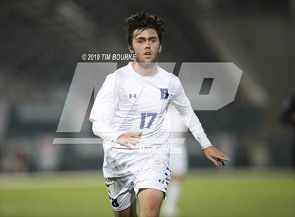 Thumbnail 2 in Broomfield vs. Regis Jesuit (CHSAA 5A Final) photogallery.