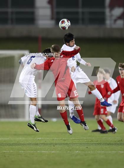 Thumbnail 2 in Broomfield vs. Regis Jesuit (CHSAA 5A Final) photogallery.