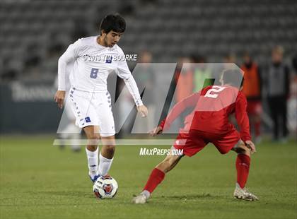 Thumbnail 3 in Broomfield vs. Regis Jesuit (CHSAA 5A Final) photogallery.