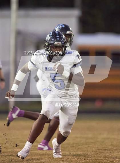 Thumbnail 1 in Ribault @ ED White photogallery.
