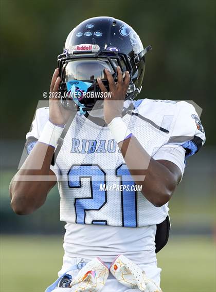 Thumbnail 2 in Ribault @ ED White photogallery.